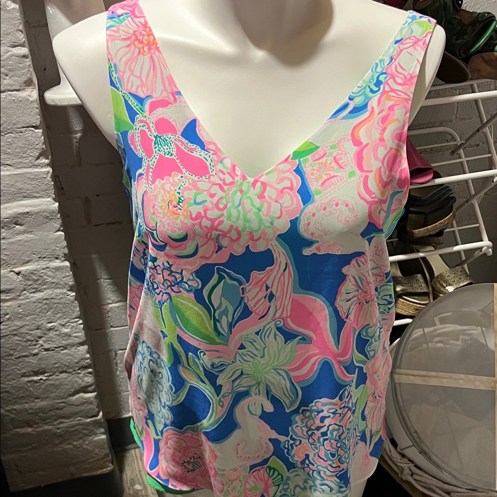 Reversible Floral or Green V-Neck Sleeveless Top